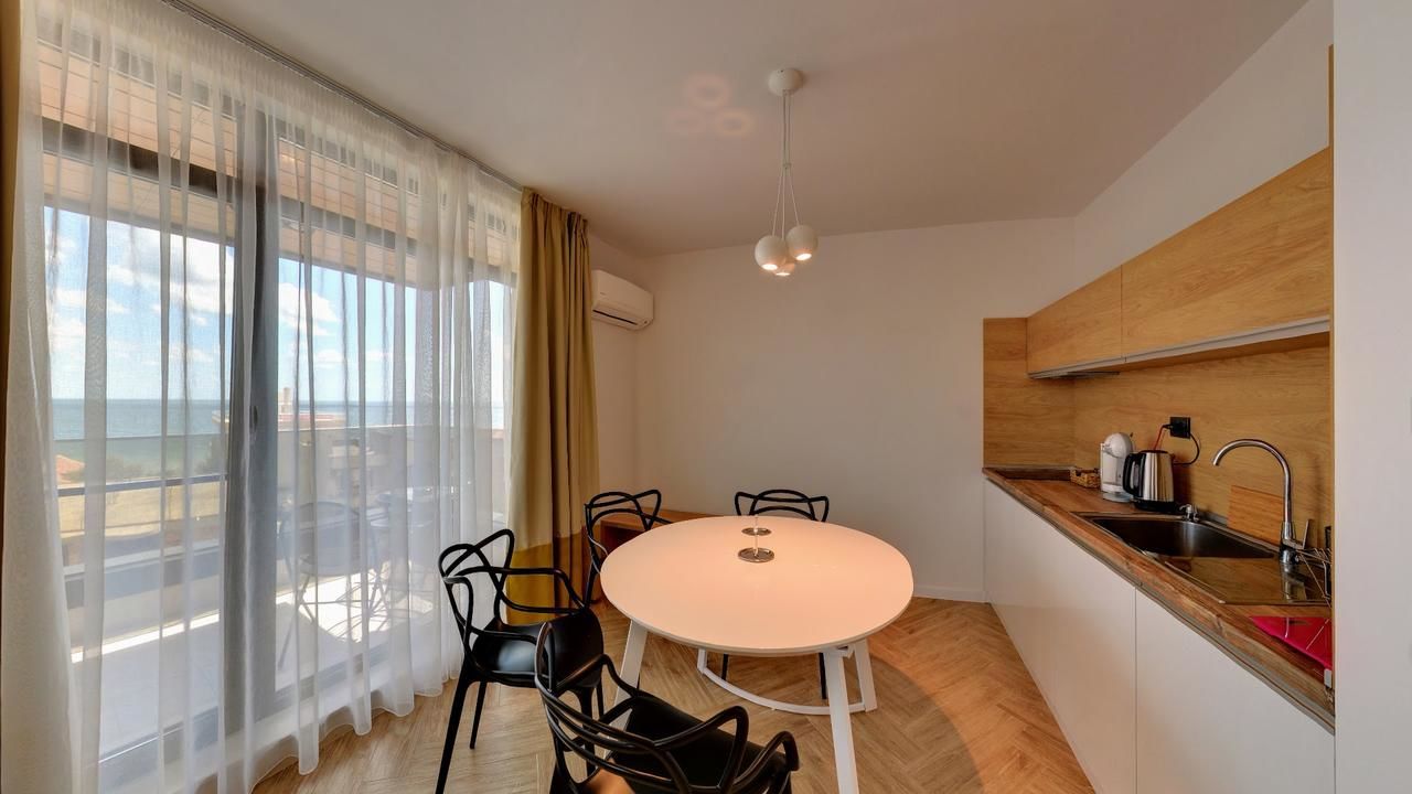 Отель Family Hotel Laxo Обзор