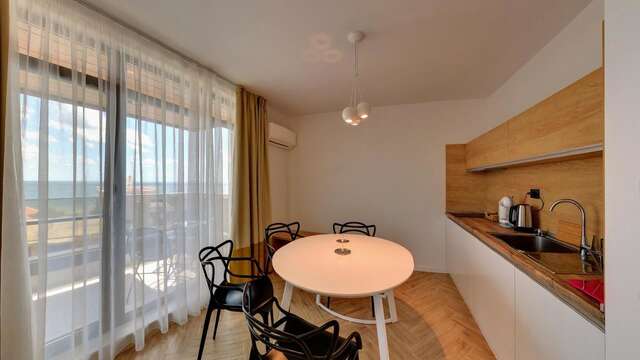 Отель Family Hotel Laxo Обзор-12